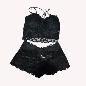Elegant Black Lace Lingerie Set